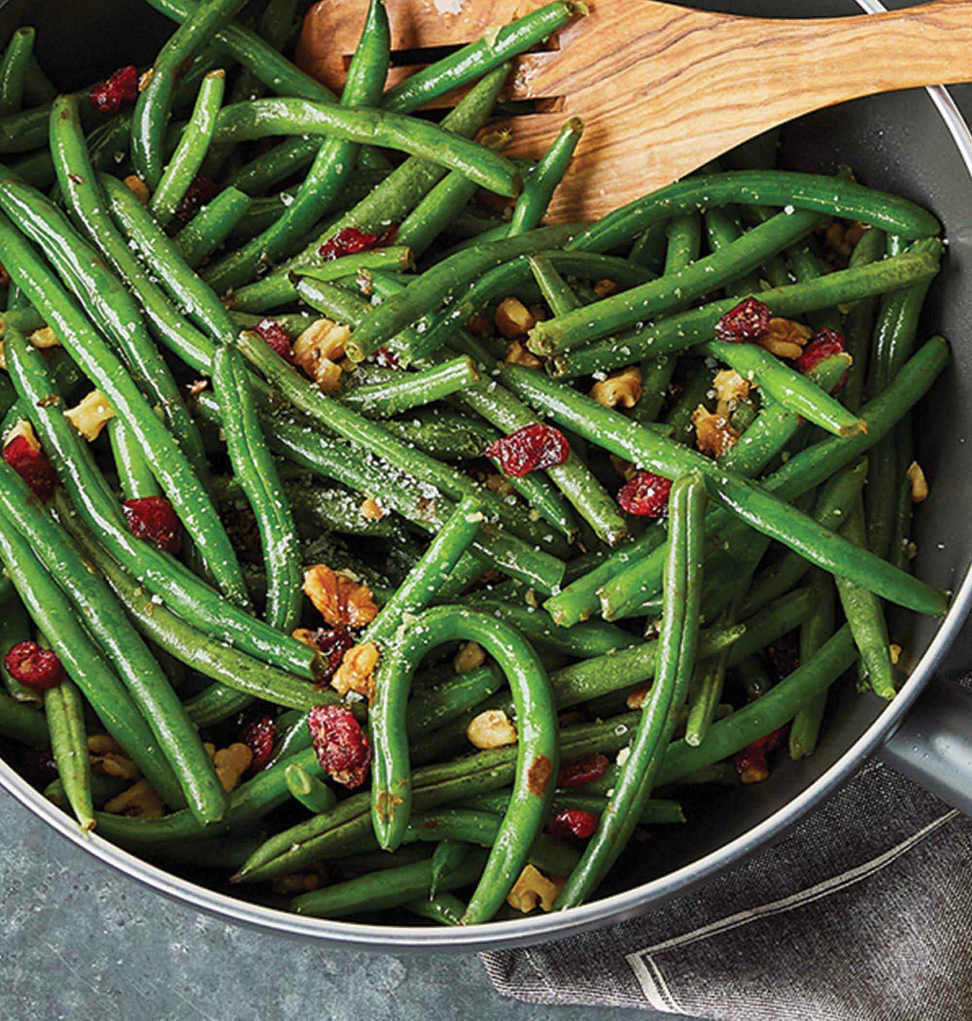 Sautéed Green Beans with Walnuts and Cranberries | Healthy Ceramic Nonstick Cookware | GreenPan New 