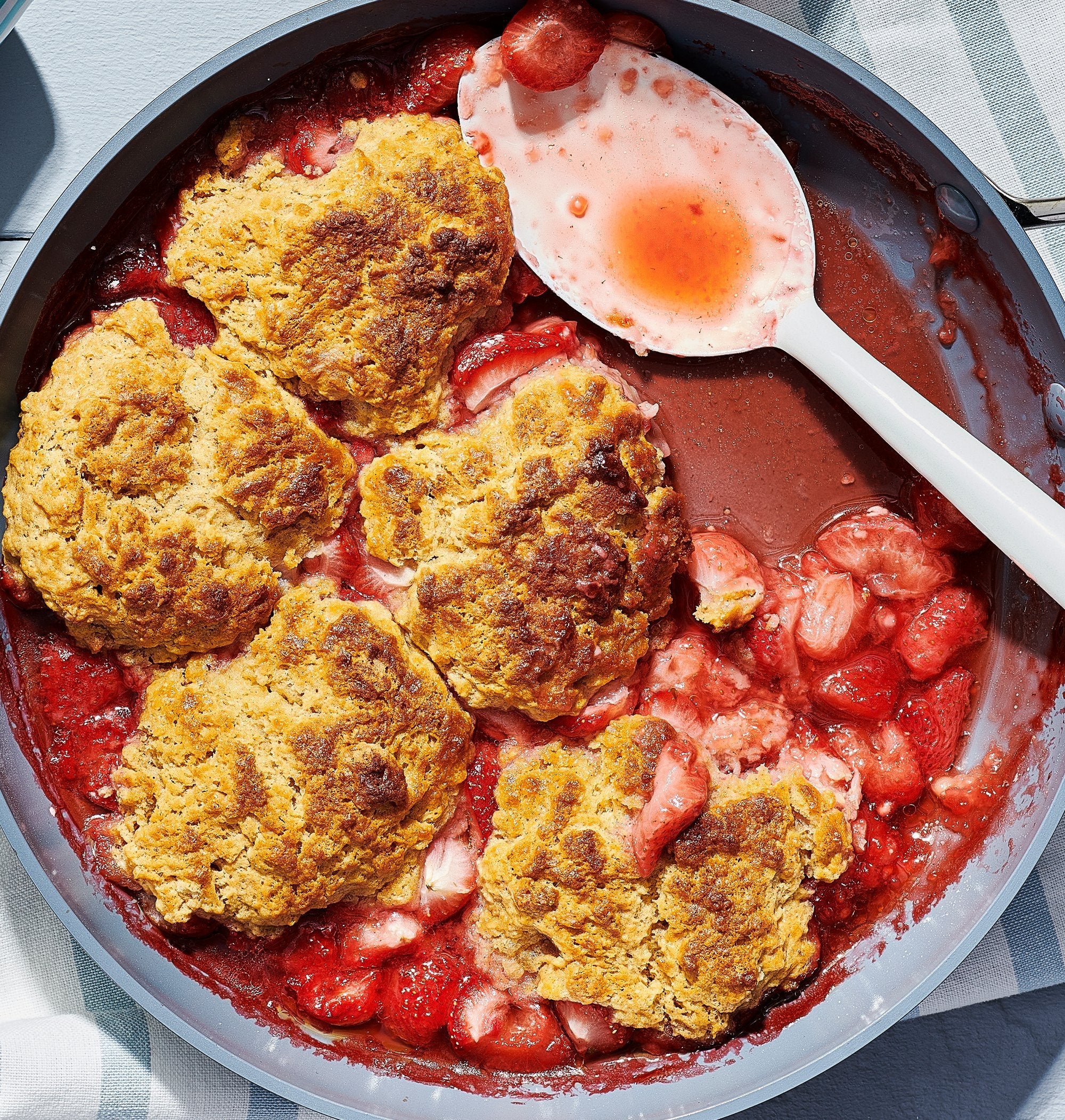 Frypan Strawberry Cobbler  | Healthy Ceramic Nonstick Cookware | GreenPan New Zealand