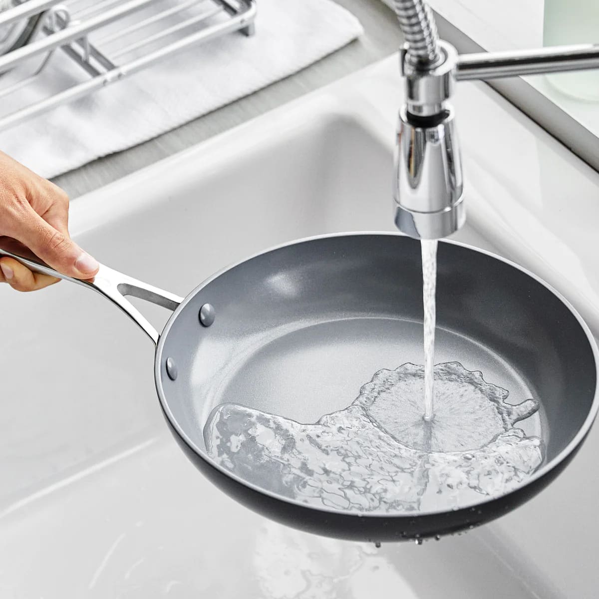 CC002453-001 - Valencia Pro FRYING PAN, DARK GREY - 28CM - Product Image 9