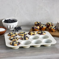 Reserve Muffin Pan, Cream White - 12 Cups
