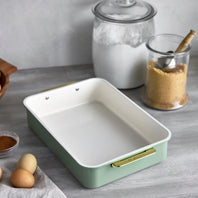 Reserve Rectangular Cakepan, Sage Green - 30.2 x 25.2 cm