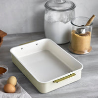 Reserve Rectangular Cakepan, Cream White - 30.2 x 25.2 cm